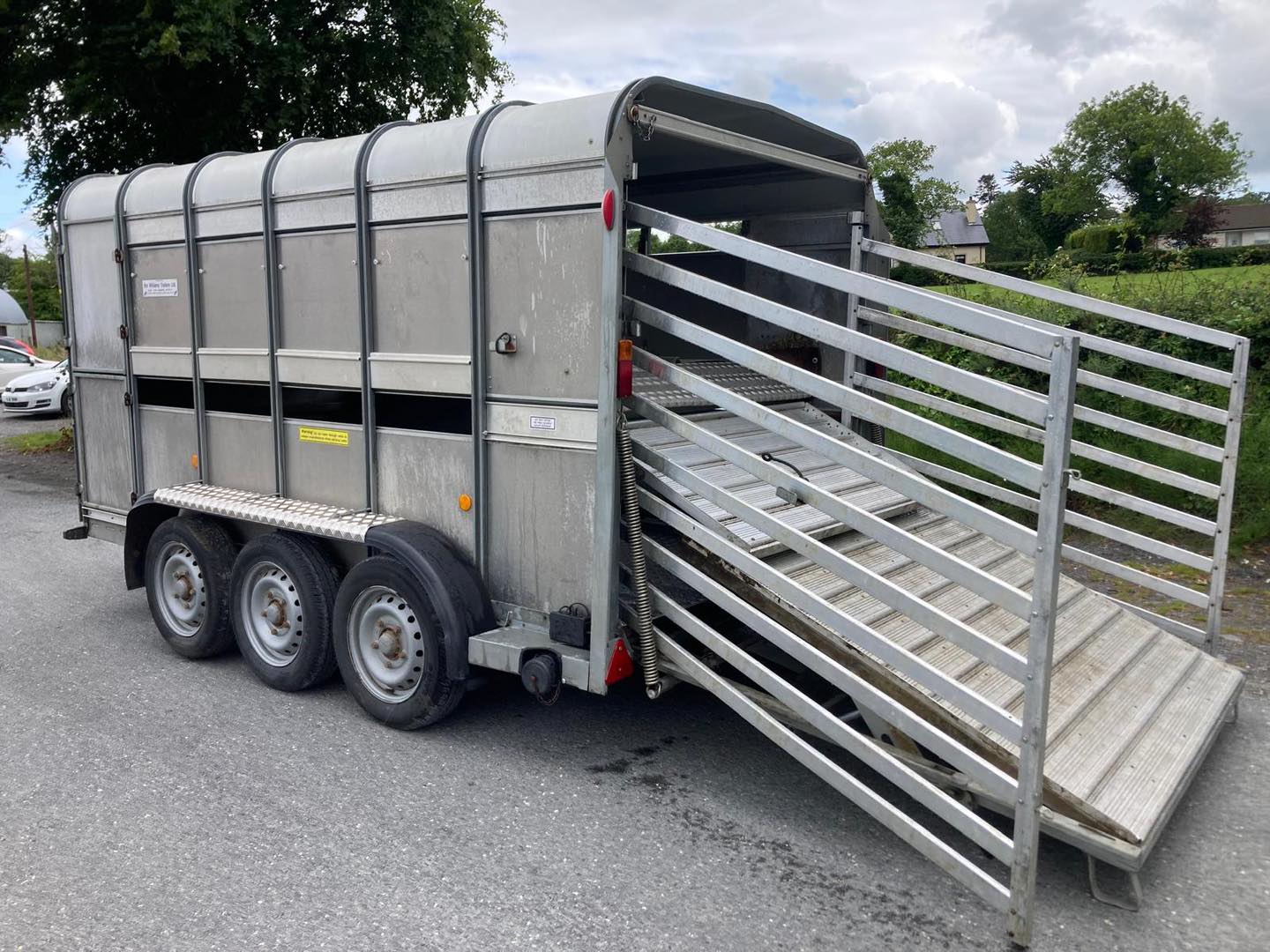 Ifor Williams TA510-12 Tri (12x5’10) Sheep Decks